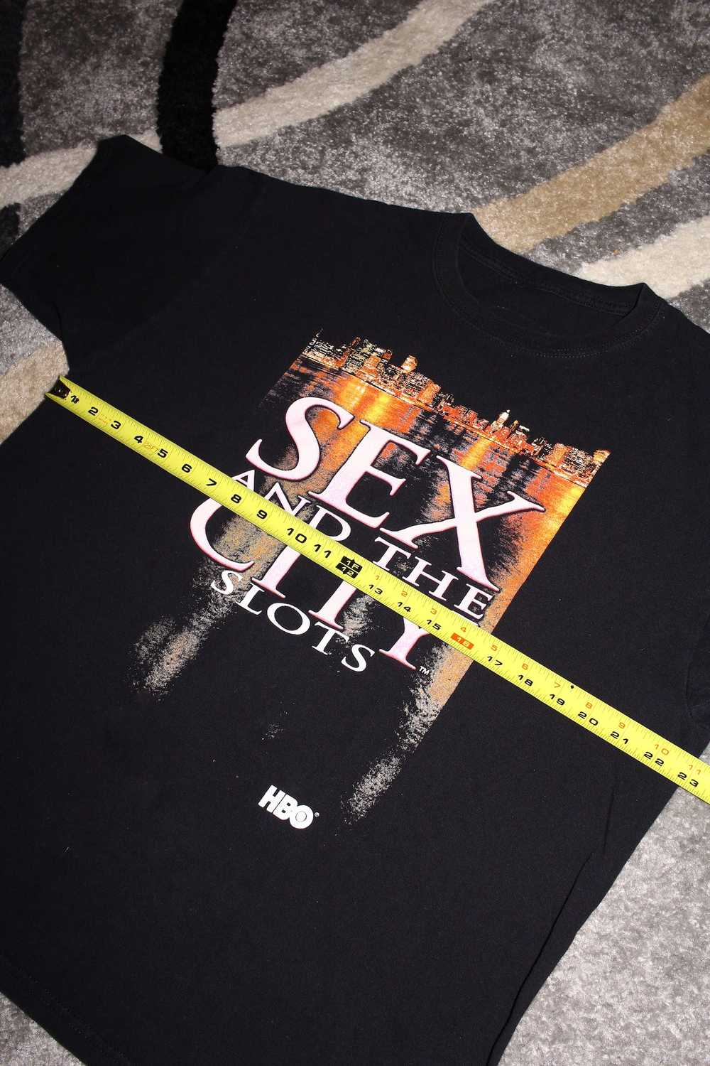 Movie × Vintage Sex and The City Slots T-Shirt - image 4