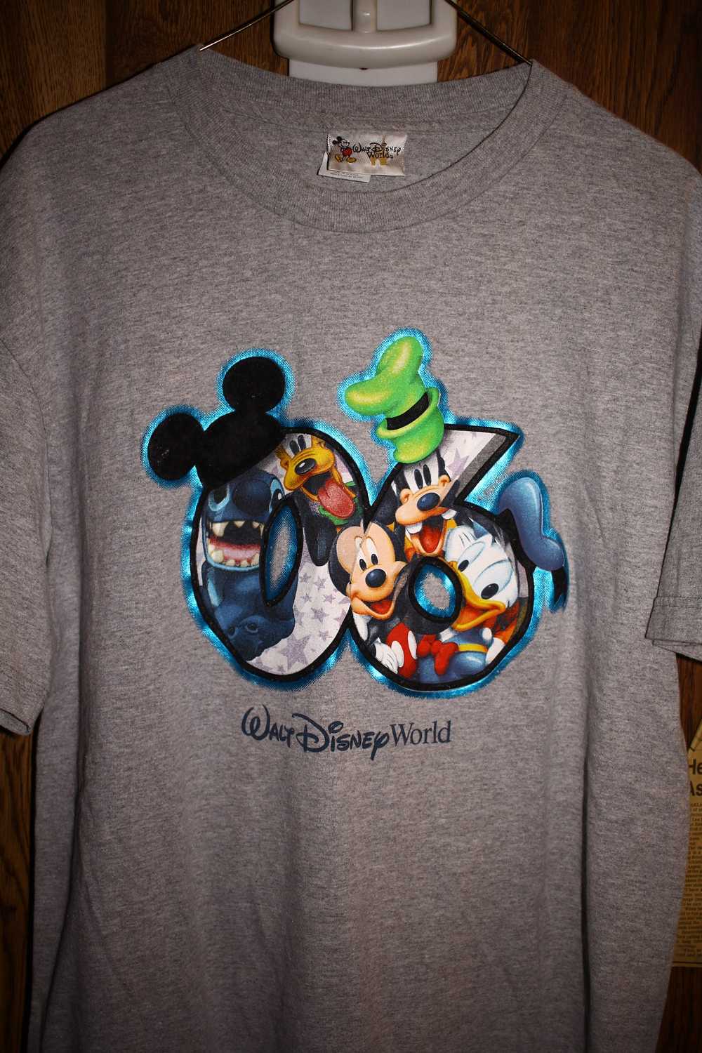 Disney × Vintage 2006 Walt Disney World T-Shirt (… - image 4