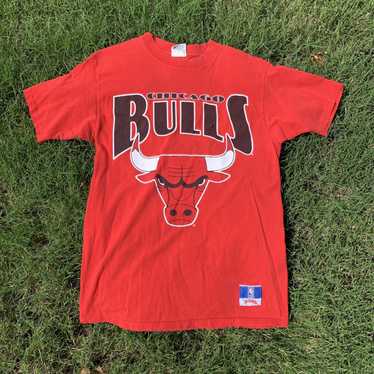 Vintage Bootleg Chicago Bulls Three Peat T Shirt (Size M) NWOT — Roots