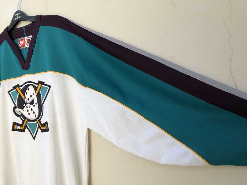 Mighty Ducks of Anaheim 1993-95 - The (unofficial) NHL Uniform