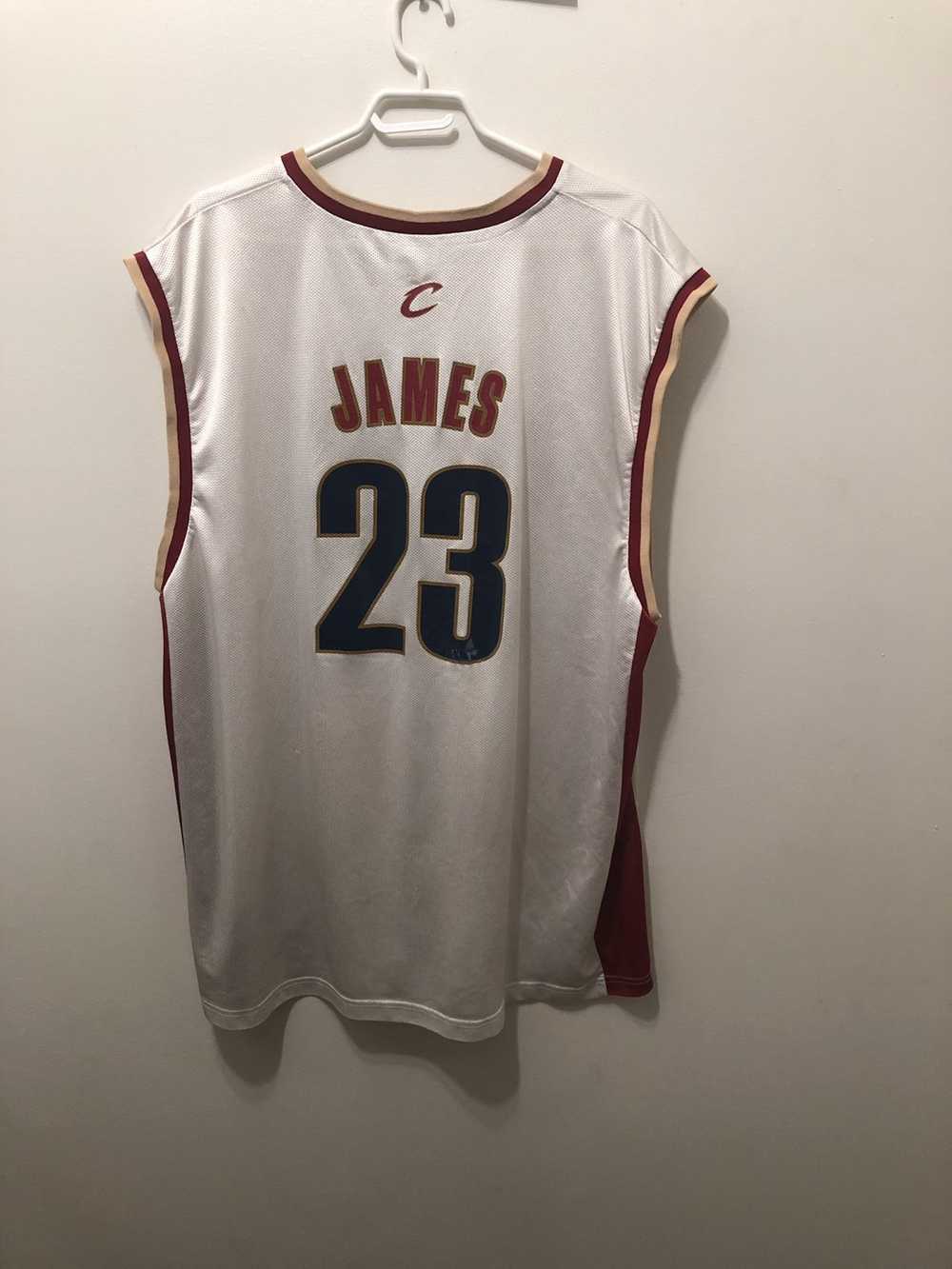 Reebok OG LEBRON JAMES CLEVELAND CAVALIERS HOME J… - image 4