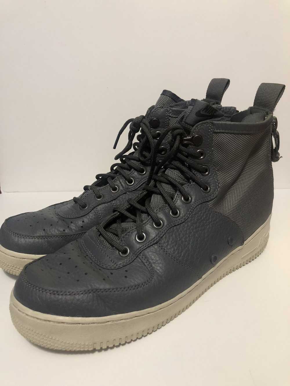 Nike Air Force 1 High Black / Cool Grey (Size 9.5) DS — Roots