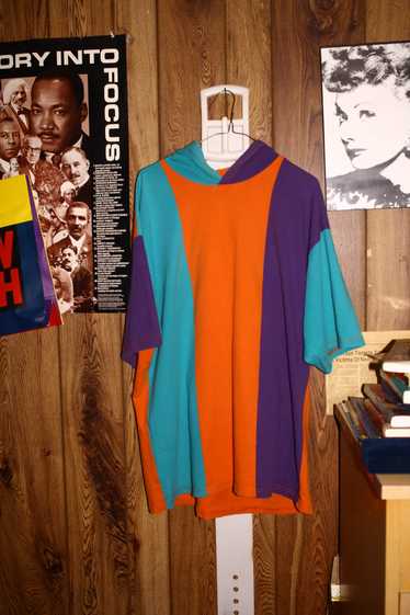 Vintage 90s Multi Colored Hooded T-Shirt (Fresh Pr