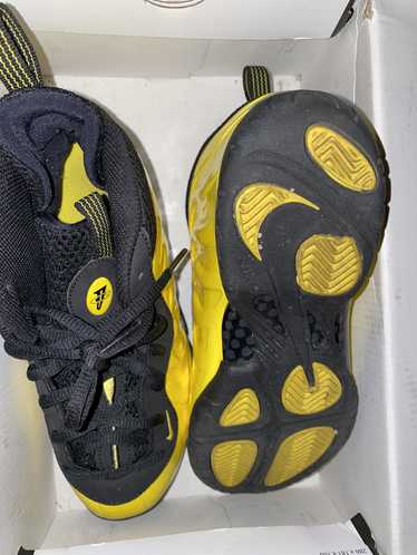 Nike Size 3Y yellow & black foamposites Nike - image 1