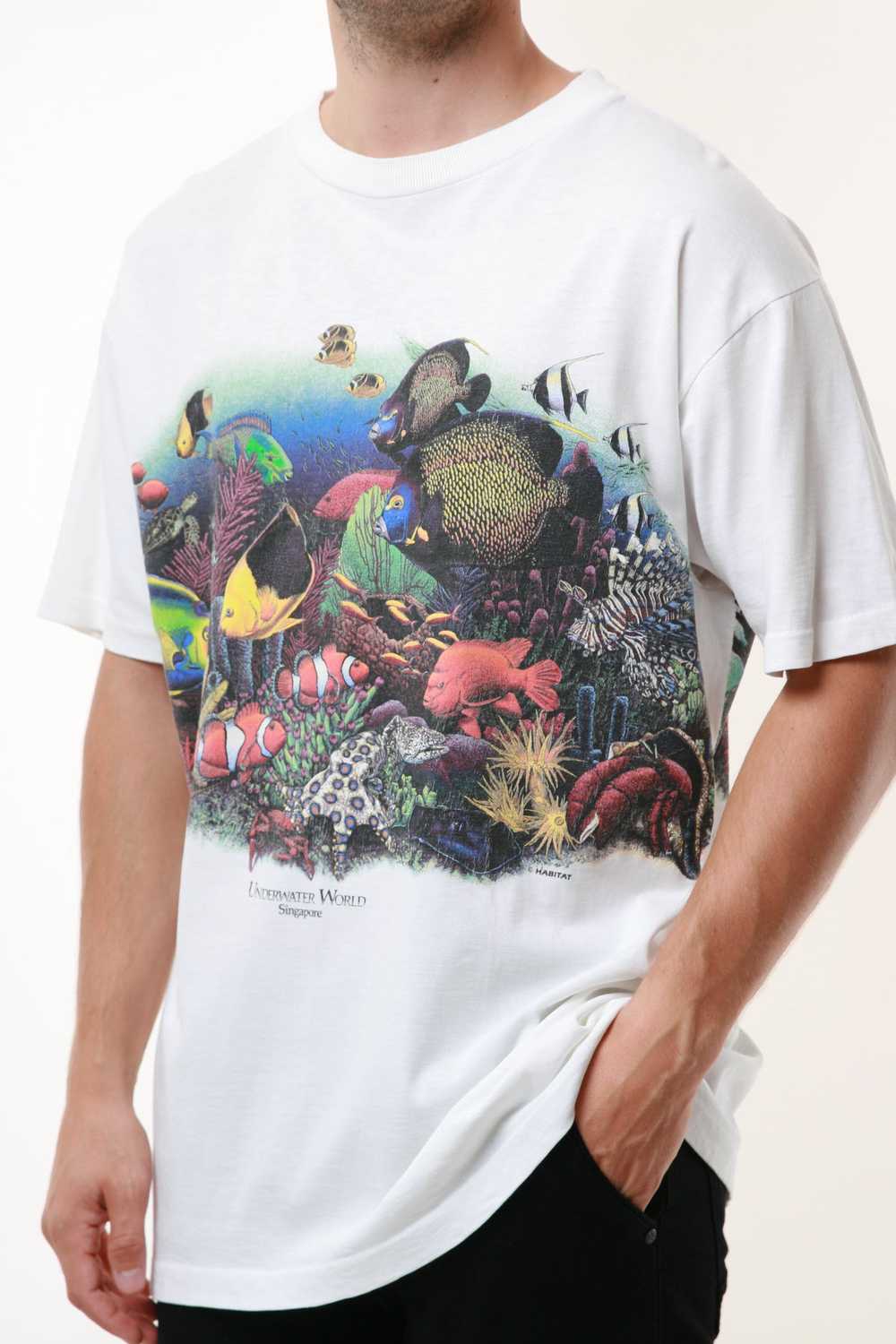 Other UNDERWATER Fishes Vintage Graphic Print T-s… - image 3