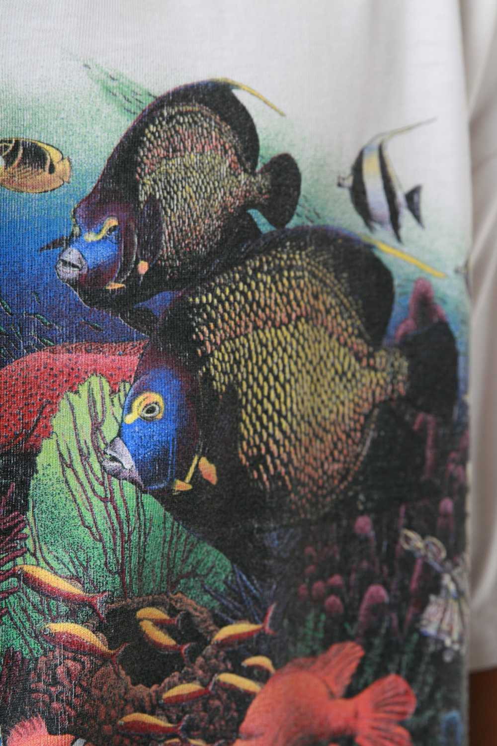 Other UNDERWATER Fishes Vintage Graphic Print T-s… - image 7