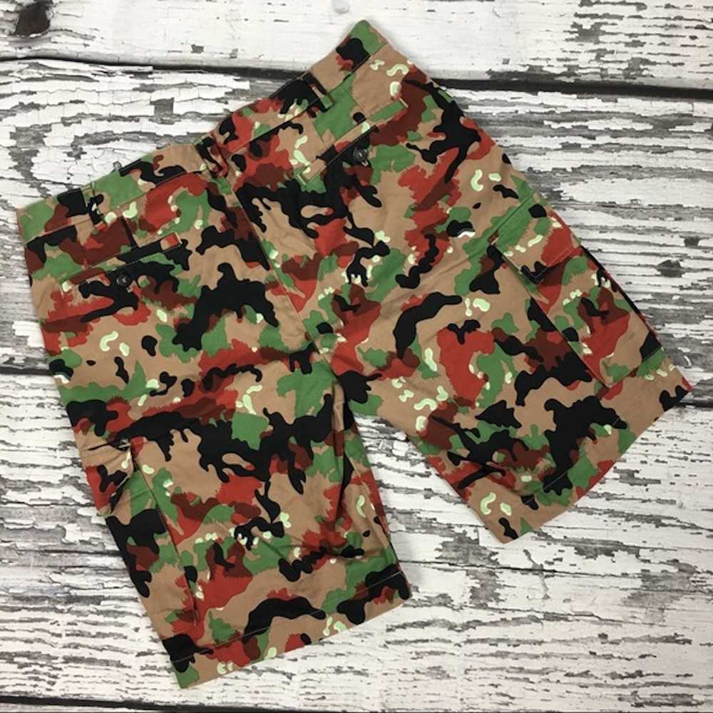 Valentino Valentino Camo Cargo Shorts • Size 50 I… - image 3