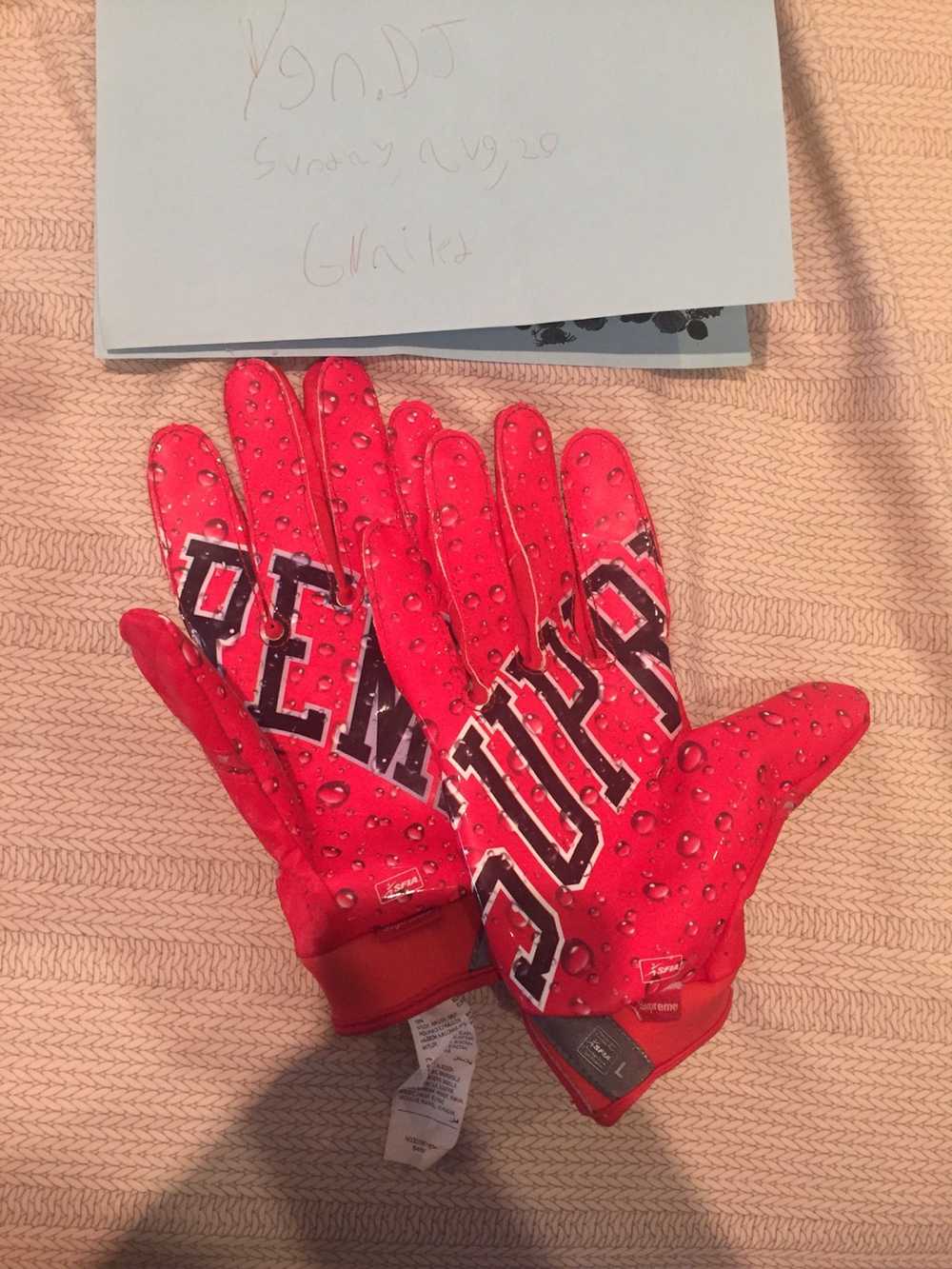 Supreme Nike Football Gloves Supreme Nike Vapor 4.0 - Depop