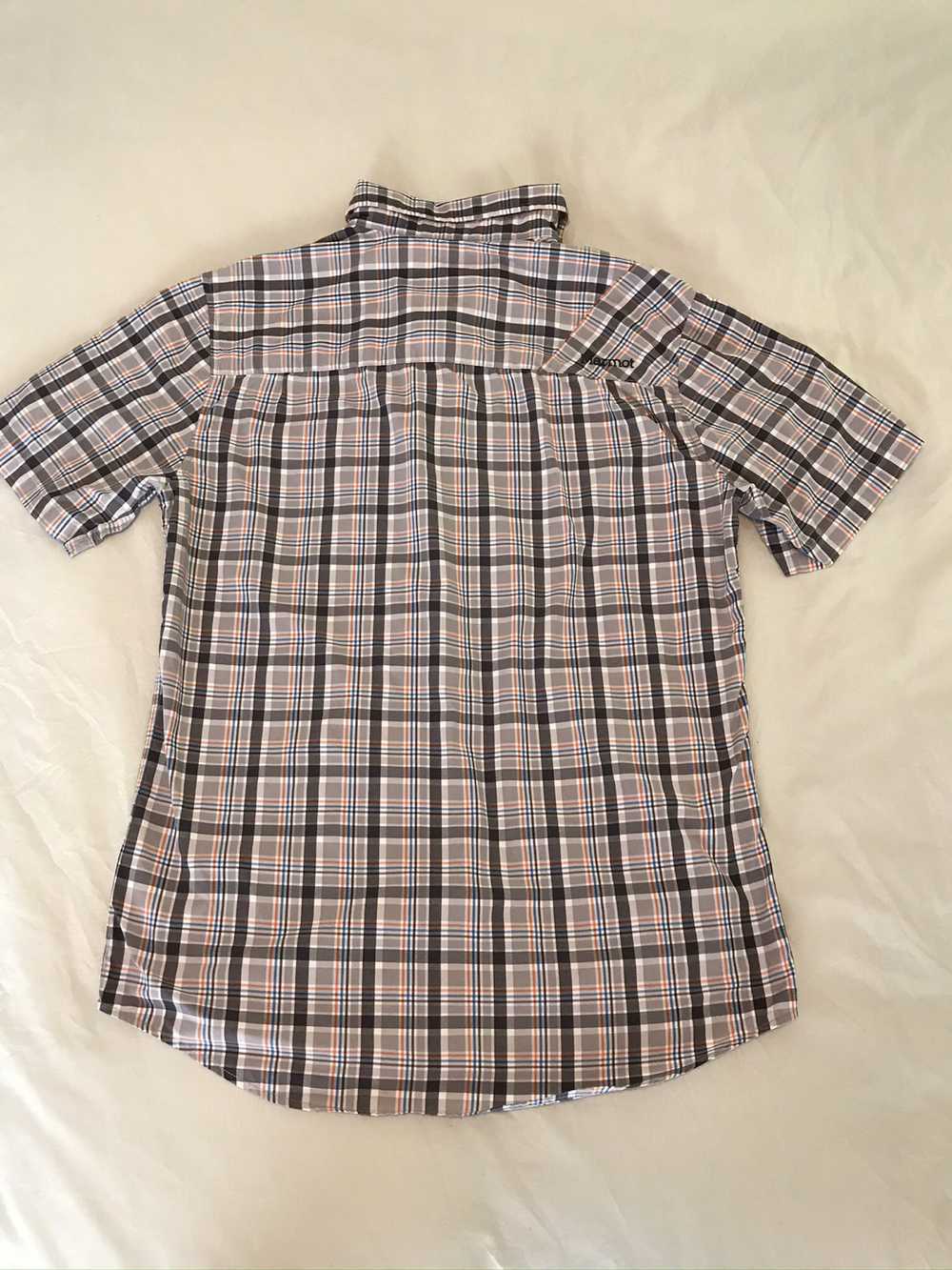 Marmot Marmot Men’s Gray Plaid Short Sleeve Butto… - image 3