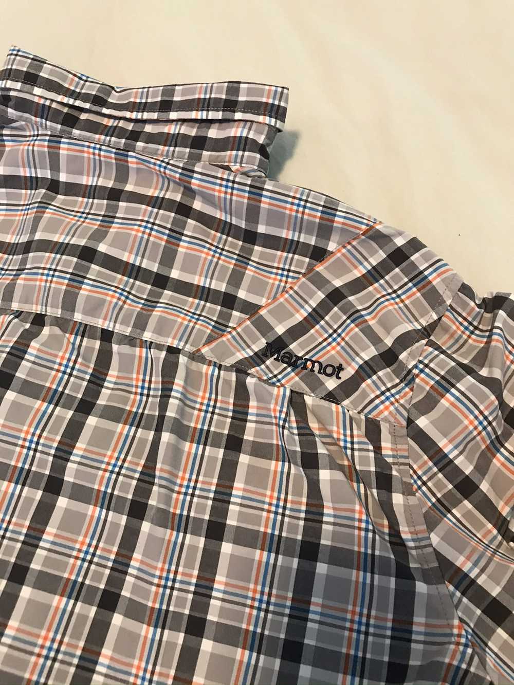 Marmot Marmot Men’s Gray Plaid Short Sleeve Butto… - image 6