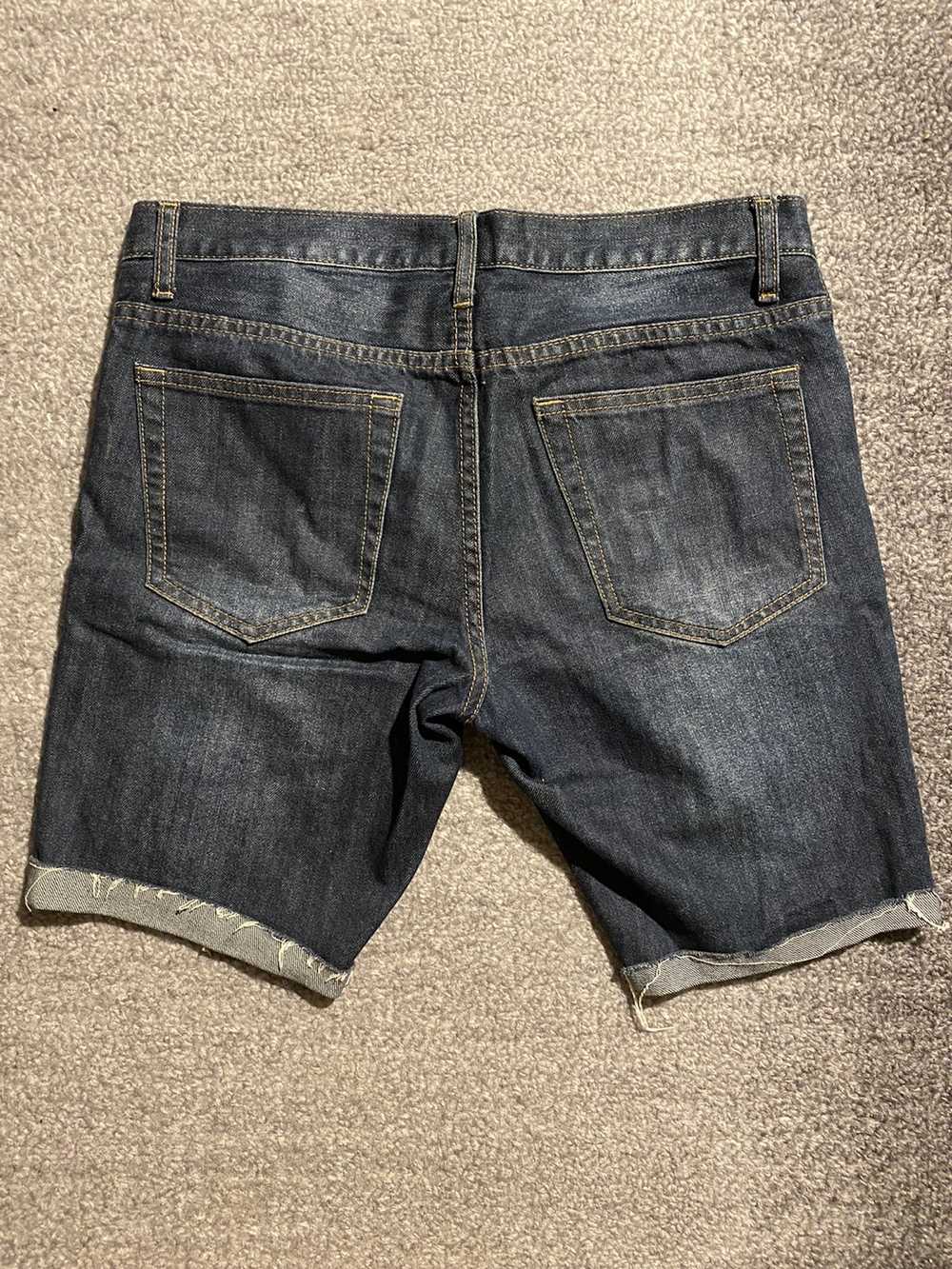 21 Men × Forever 21 Jean Shorts distressed Size 30 - image 3