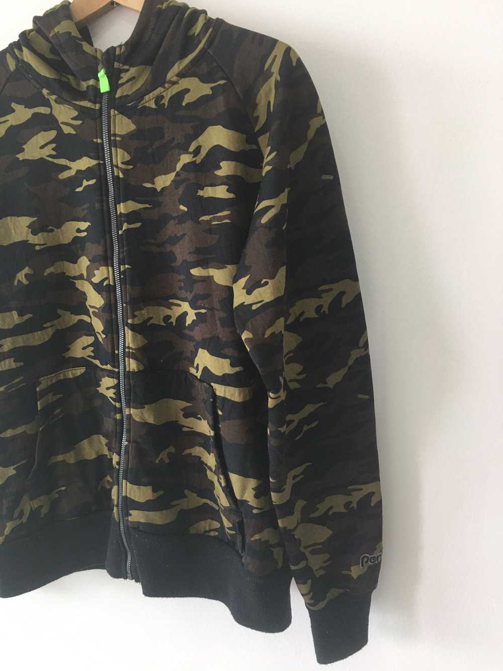 Outdoor Life × Penfield Penfield Camo Hoodies Swe… - image 3