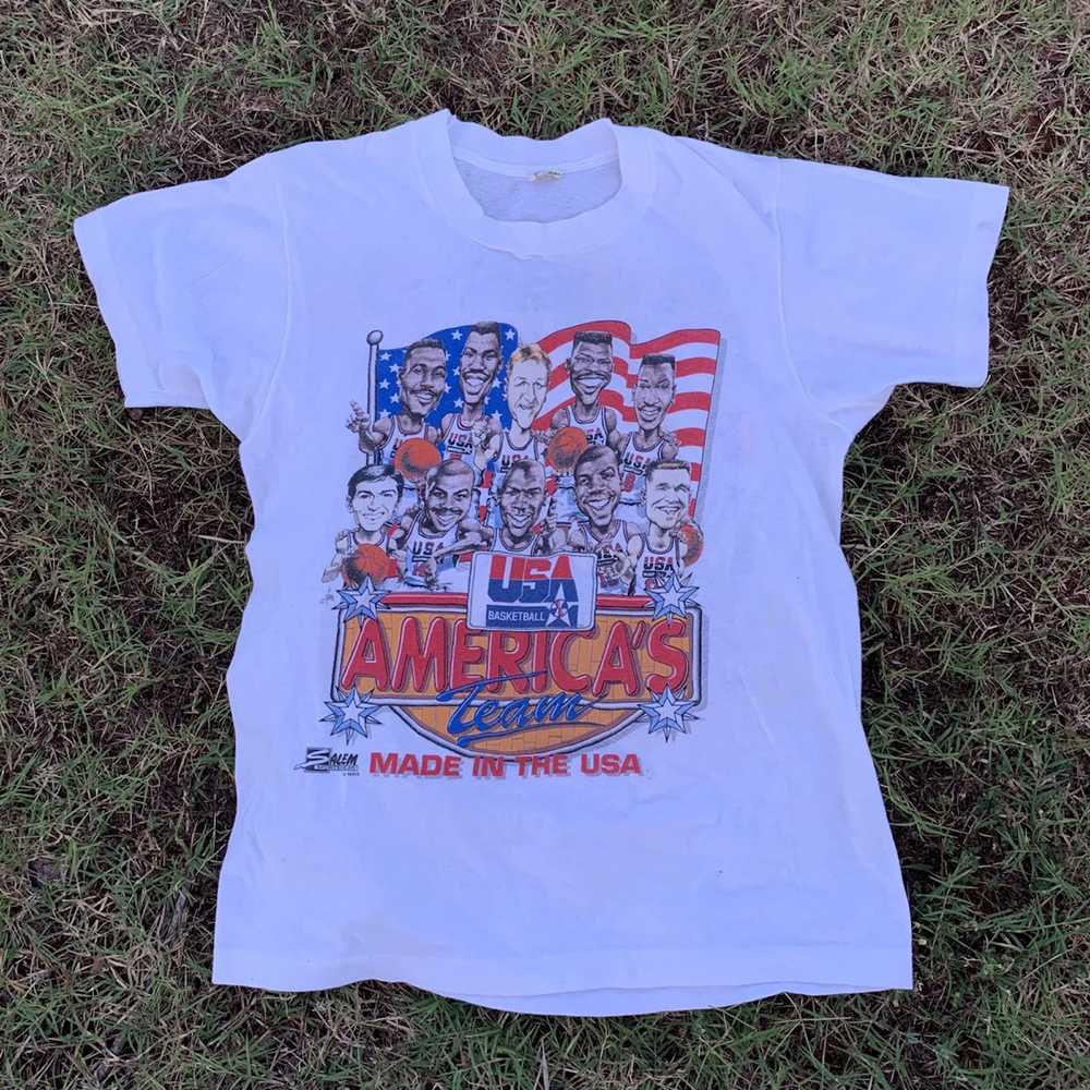 1992 Dream Team All over Print Magic Johnson Cartoon USA Salem Shirt