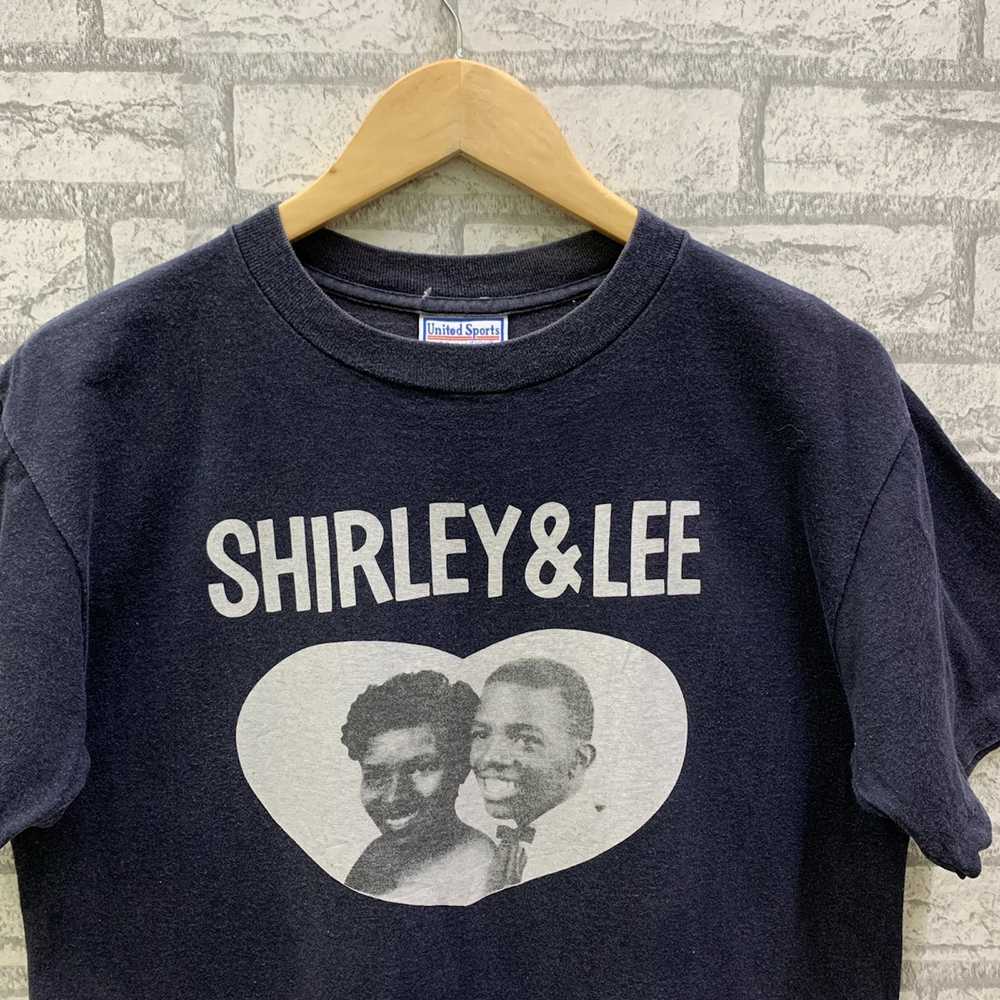 Band Tees × Vintage RARE!! Vintage 90s Shirley & … - image 3