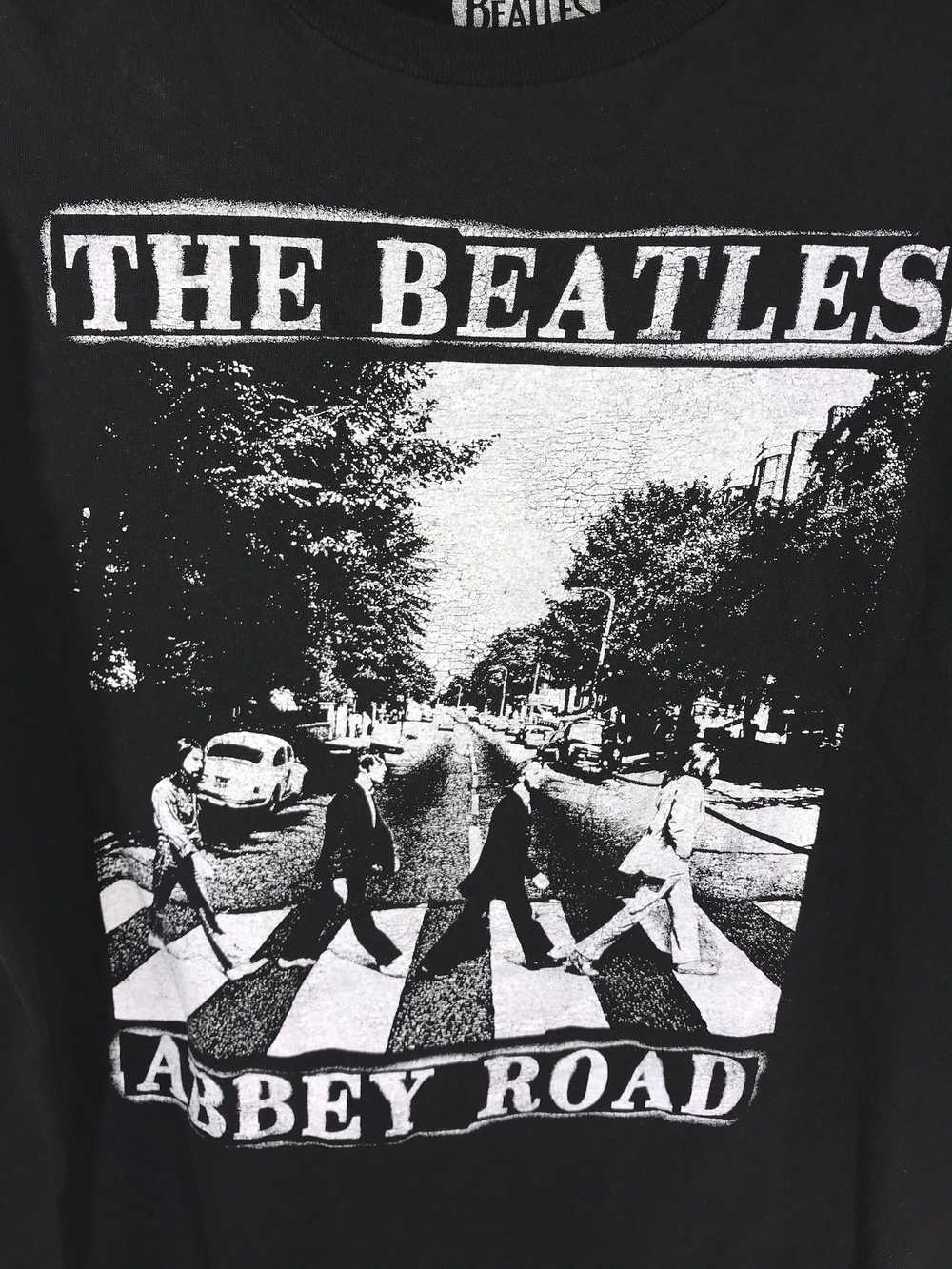 Nike The Beatles Abbey Road Album Cover Black T-S… - image 3