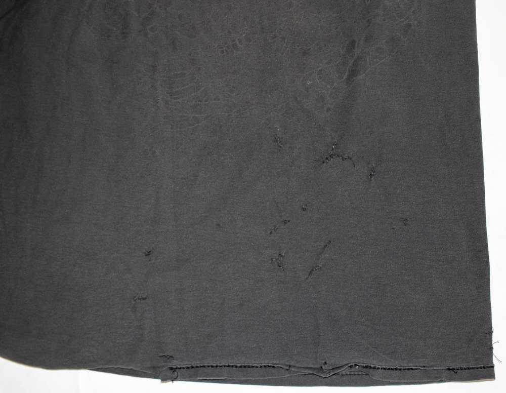 Vintage 1990's Metallica Faded & Distressed Shirt - image 12