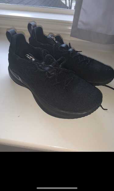 Nike Lebron 15 low black