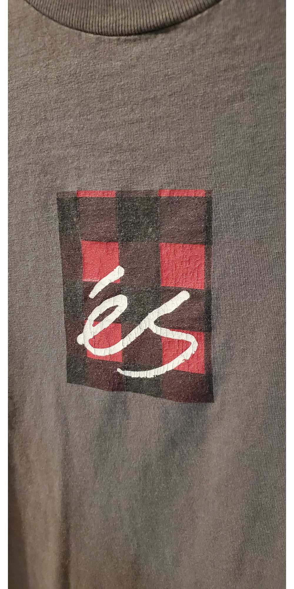 Es Es Skateboarding Plaid Logo T-Shirt - L - image 3