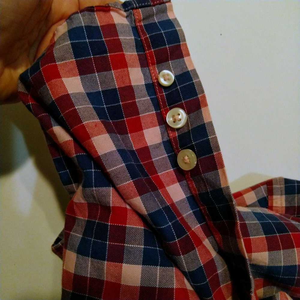 Tommy Hilfiger shirt - image 8