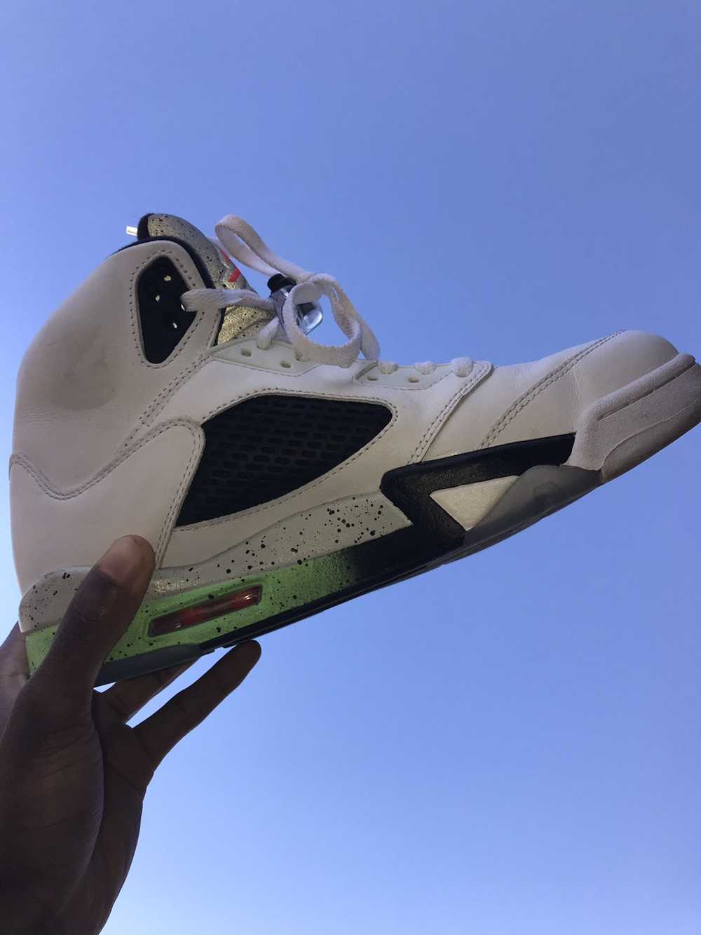 Sneakers Release – Jordan 5 Retro “Alternate Bel-Air”  White/Ghost Green/