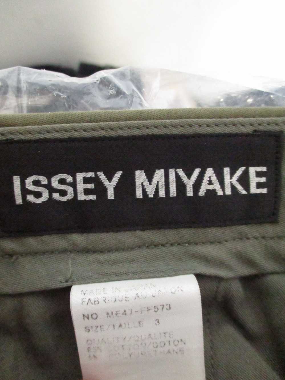 Issey Miyake Issey Miyake military green chino pa… - image 3