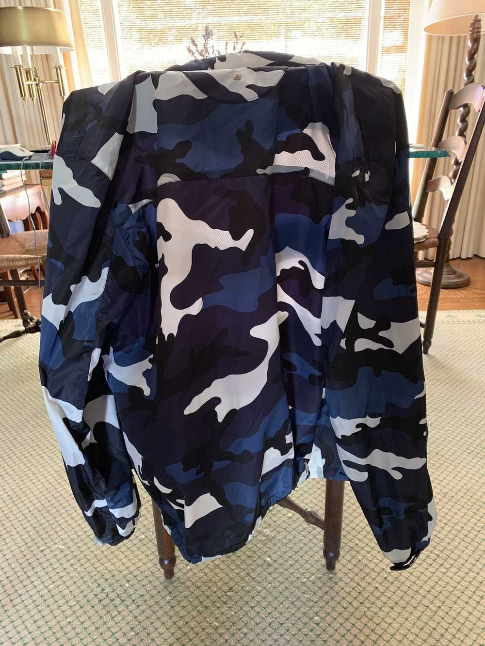 Valentino Valentino Men's Blue Camo Shell Nylon J… - image 4