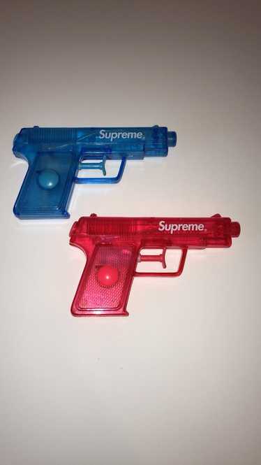 Supreme Supreme red water gun