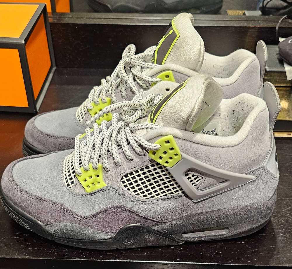 Jordan Brand × Nike Jordan 4 se 95 neon - image 2