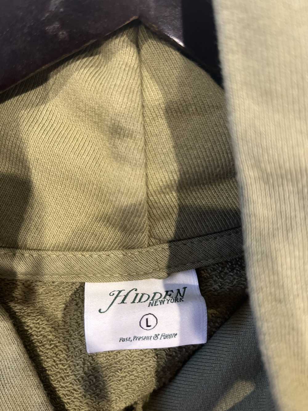 HIDDEN HIDDEN NY - Center Logo Hoodie - image 3