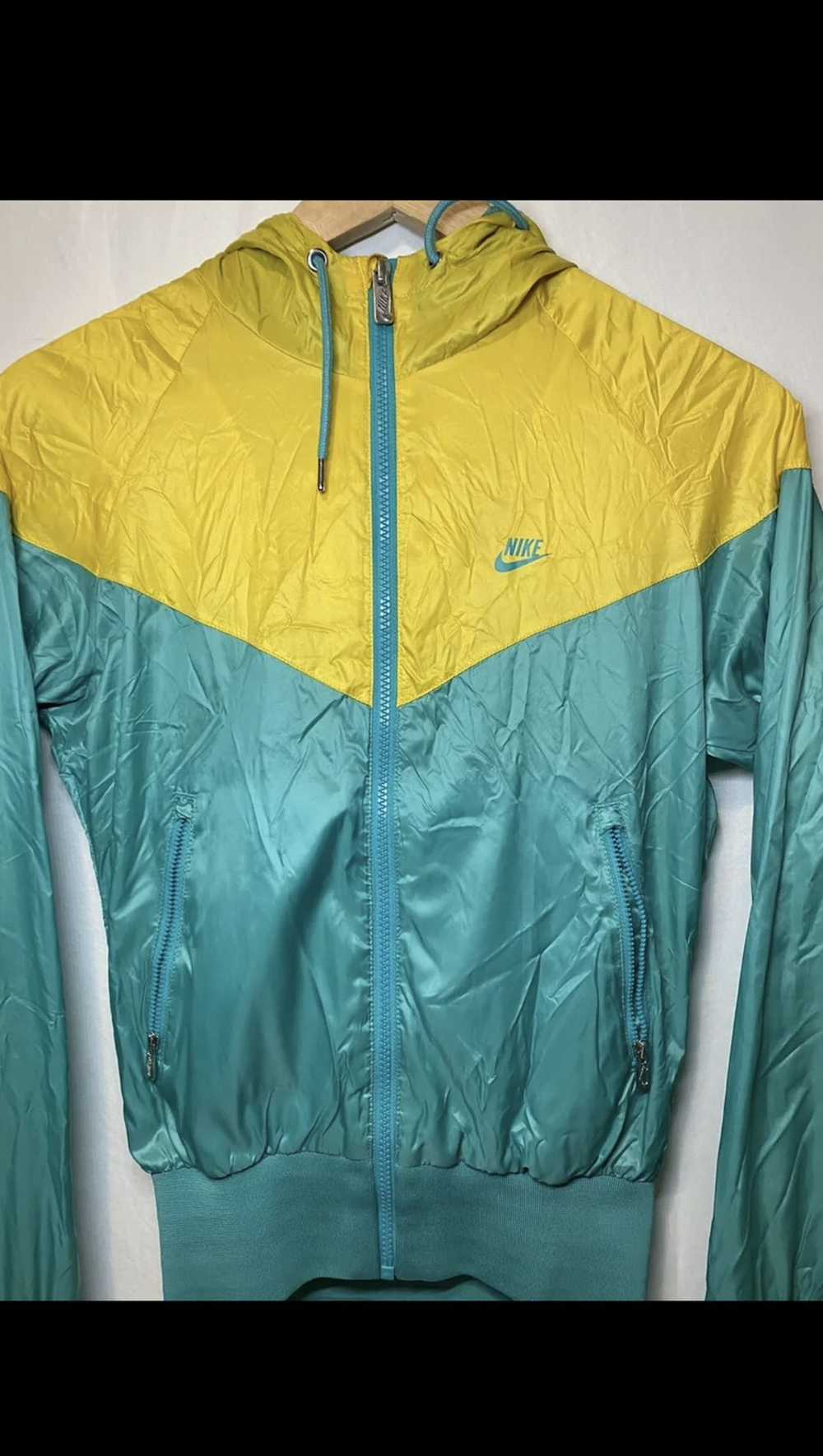 Nike × Vintage Vintage Nike Windbreaker Jacket Fu… - image 1