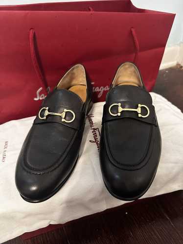 Pagiri ferragamo discount shoe