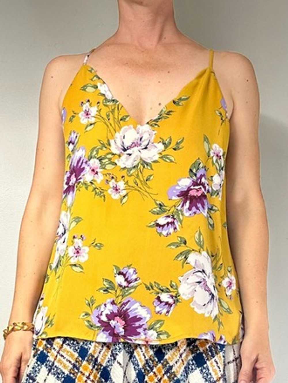 Floral Scallop V Neck Tank Top - image 4