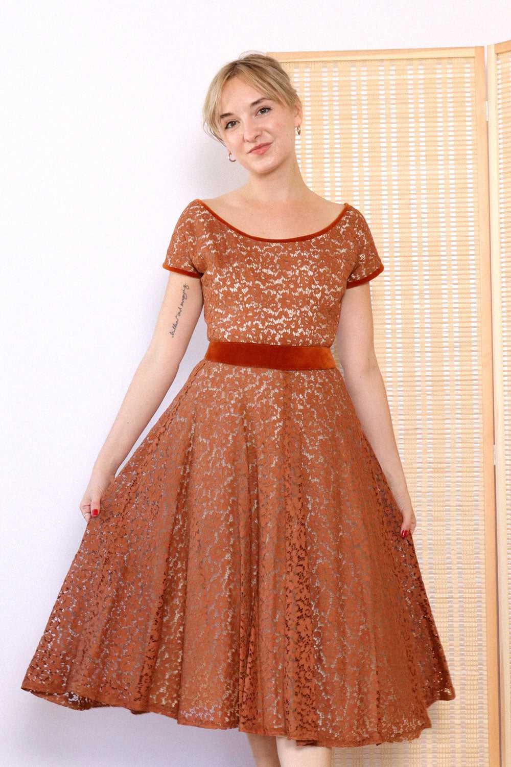 1950s Copper Lace Velvet Dress XS - image 1