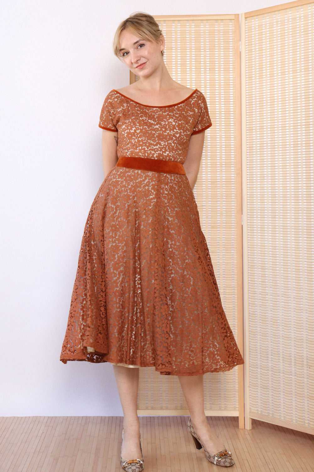 1950s Copper Lace Velvet Dress XS - image 5