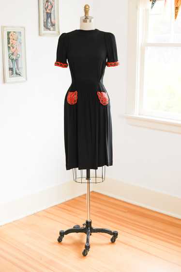 Vintage 1930s to 1940s Dress - SPOOKY SEASON-READY