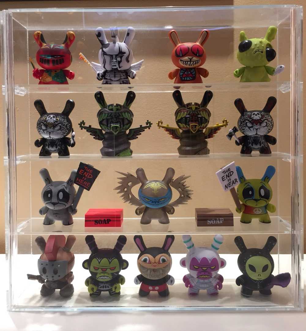 Kid Robot Kidrobot 2012 Complete Apocalypse Dunny… - image 1