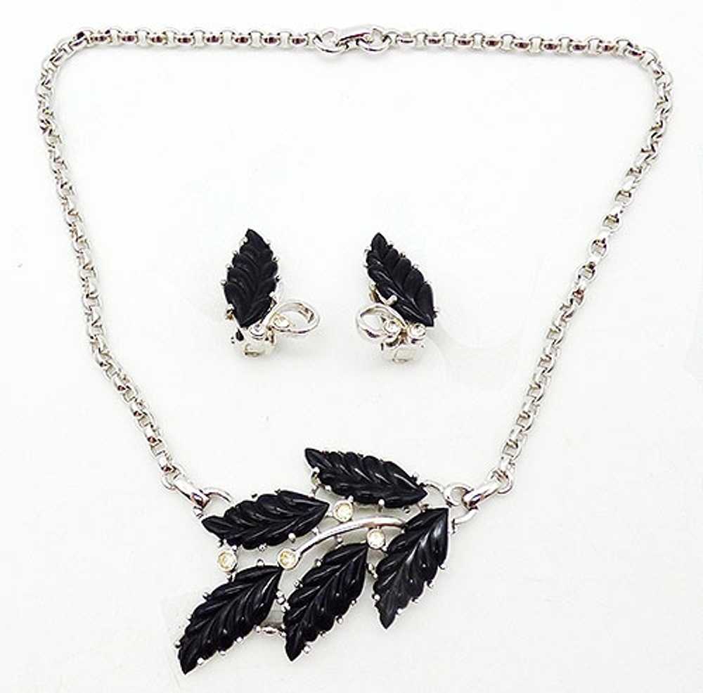 Black Plastic Leaves Necklace Set - image 3