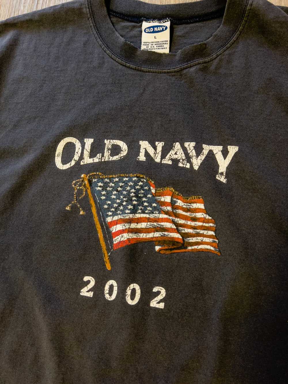 Old Navy × Vintage Vintage Faded Old Navy T Shirt - image 2