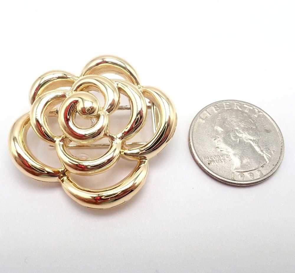 Van Cleef & Arpels Arpels 18k Yellow Gold Camellia Fl… - Gem