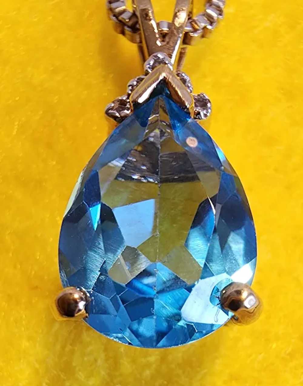 "Vintage Tear Drop Blue Topaz Necklace Pendant in… - image 3