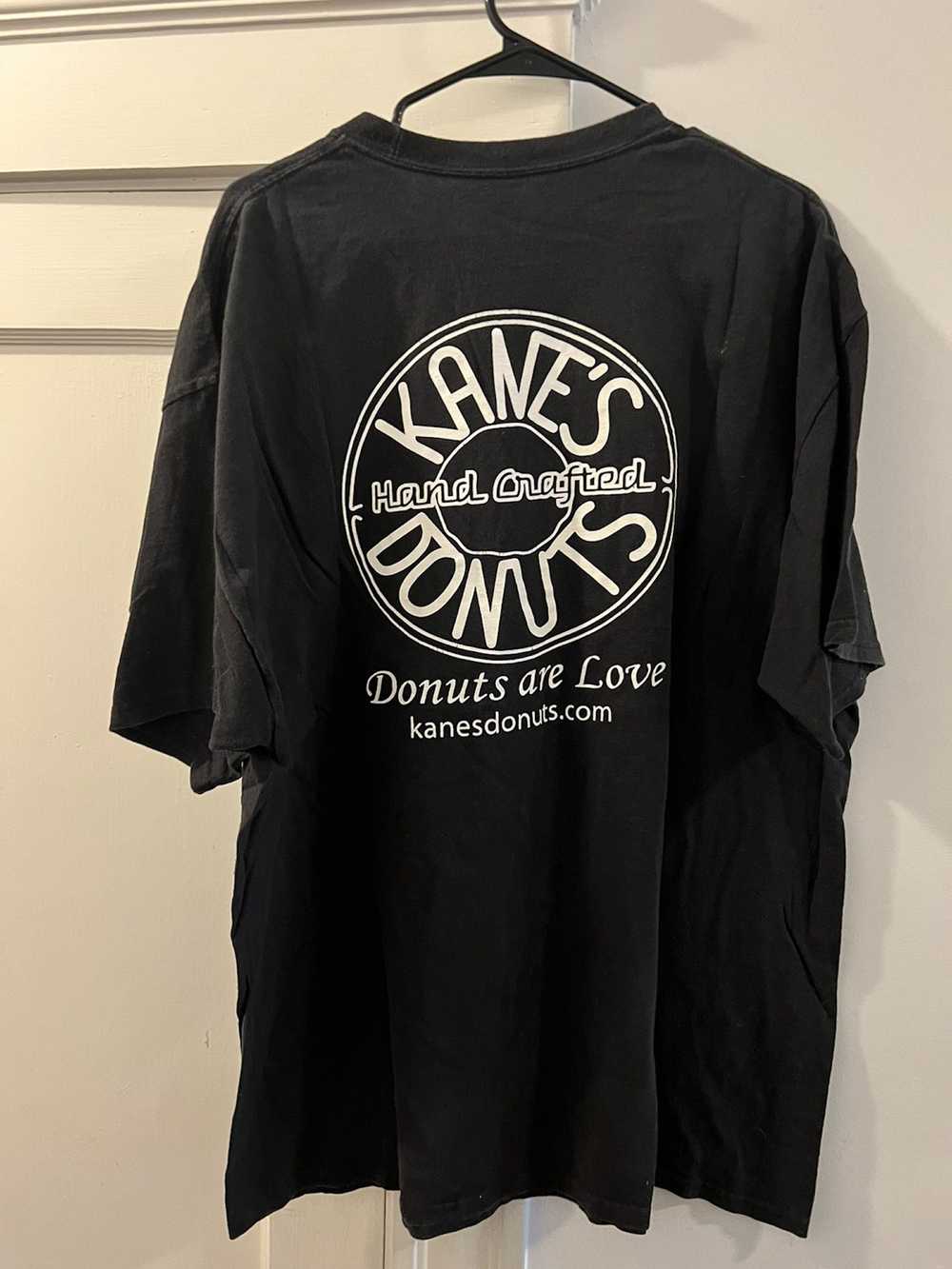 Vintage Vintage Kane’s donuts bakery shirt xxl - image 3