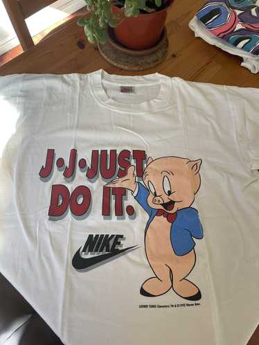 Nike × Vintage Vintage Rare 90s Nike Looney Tunes… - image 1