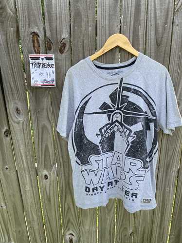 Disney × Star Wars Rare Disney Star Wars tee Size 