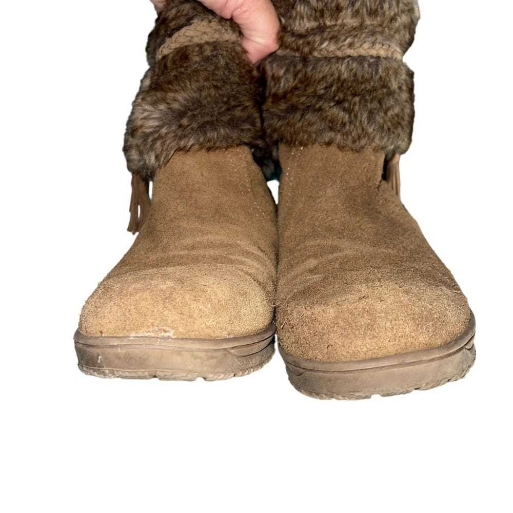 Minnetonka Snow boots - image 9