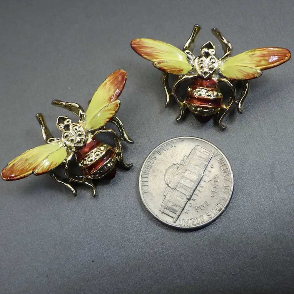 Pair of Enamel Finished 1950s BEES, Figural Brooc… - image 3