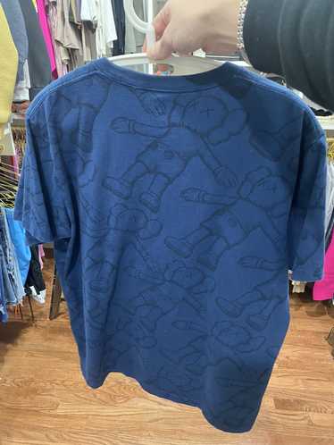 Purchases Kaws x Uniqlo All Over Holiday Print Tee. (3xl)