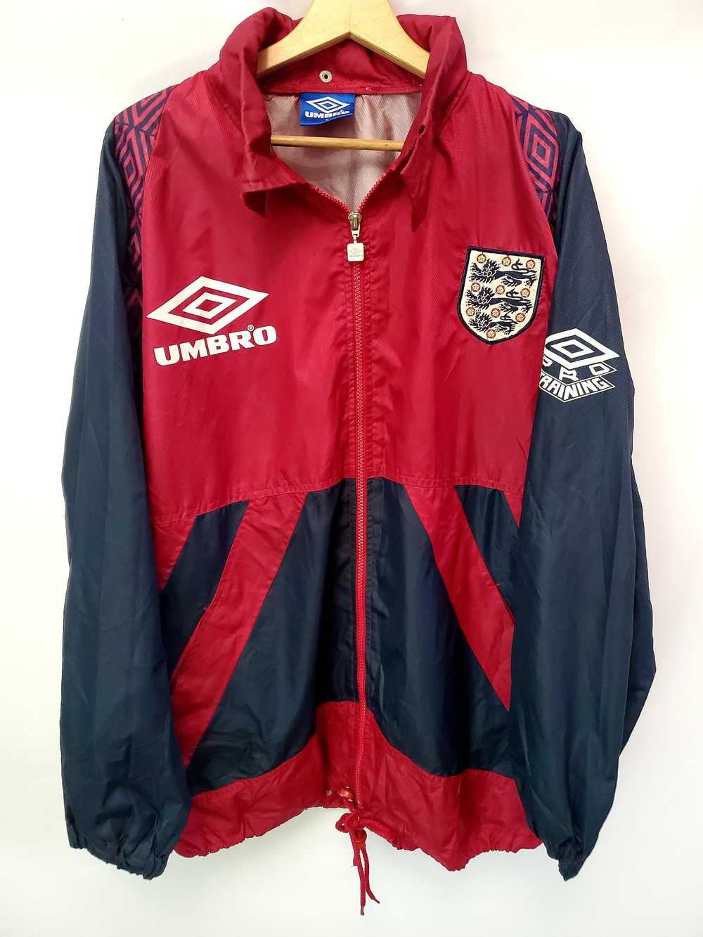 Soccer Jersey × Umbro × Vintage ENGLAND NATIONAL … - image 1