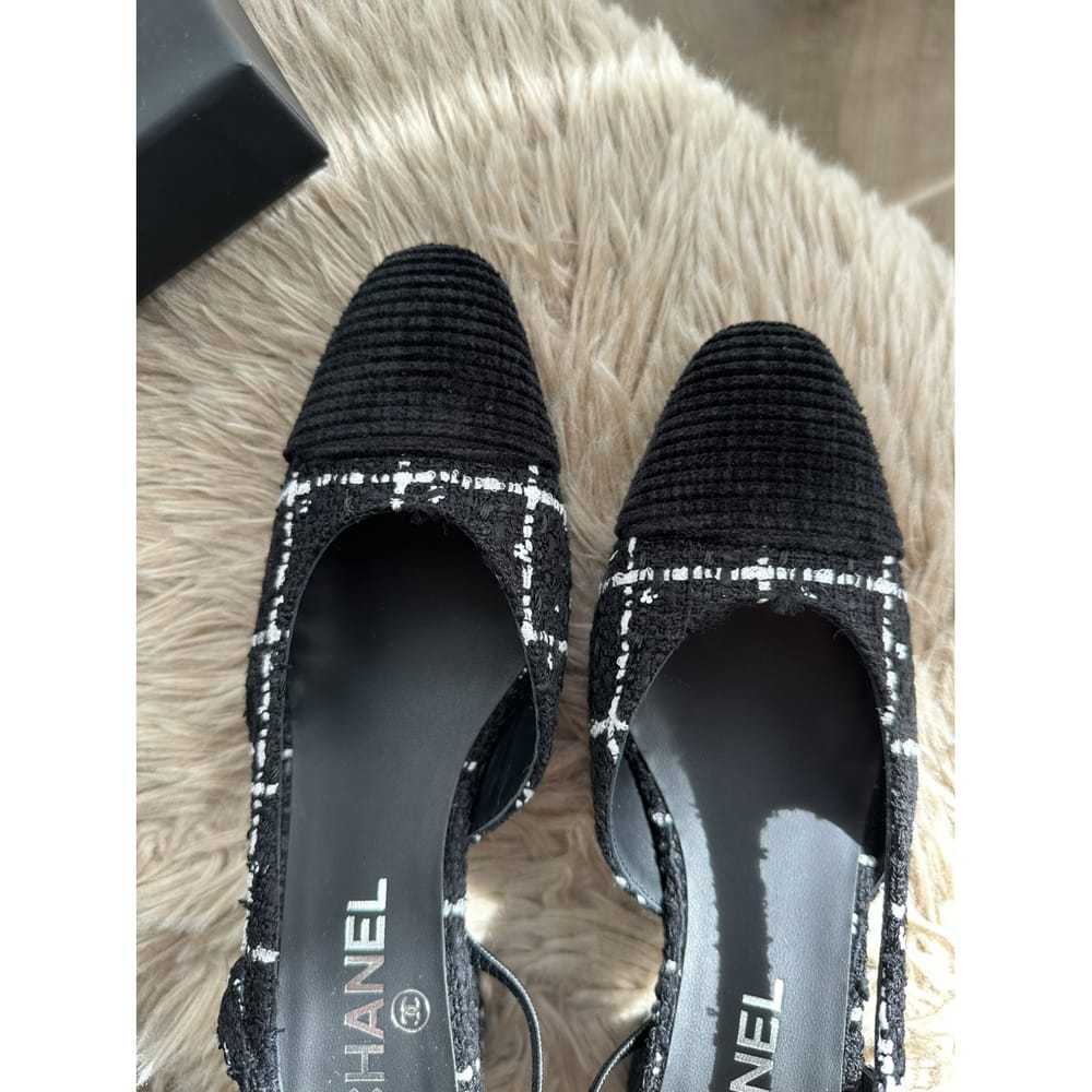 Chanel Tweed heels - image 8