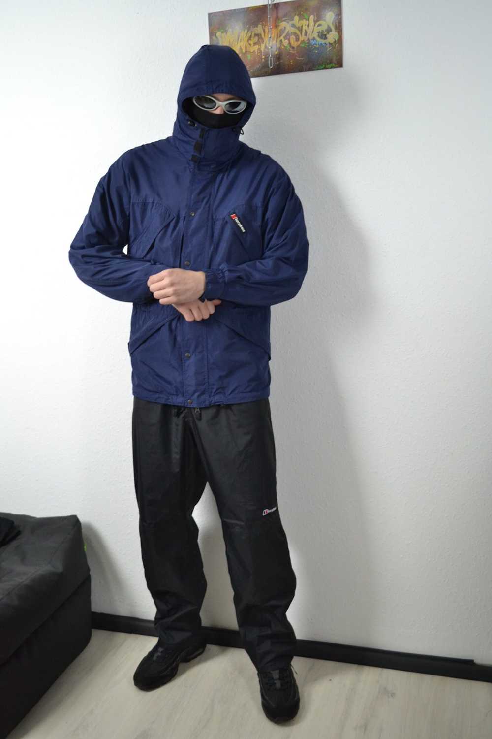 Berghaus × Outdoor Life × Vintage Berghaus AQ2 Me… - image 5