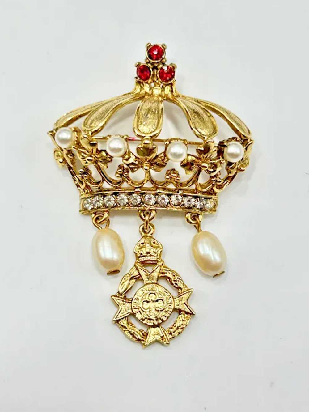 Vintage Dimensional Crown Pin Brooch Gold Tone & … - image 2